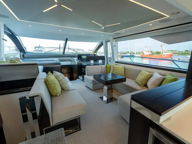 Sunseeker Manhattan 68