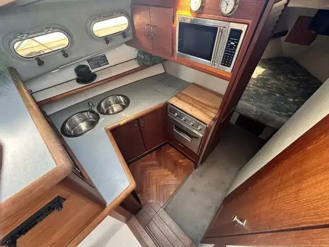 Bayliner 32