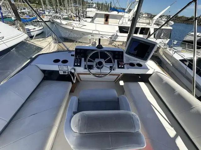 Bayliner 32