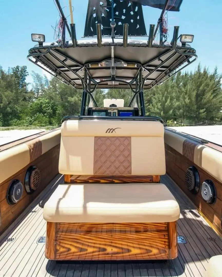 2005 Midnight Express 39s open