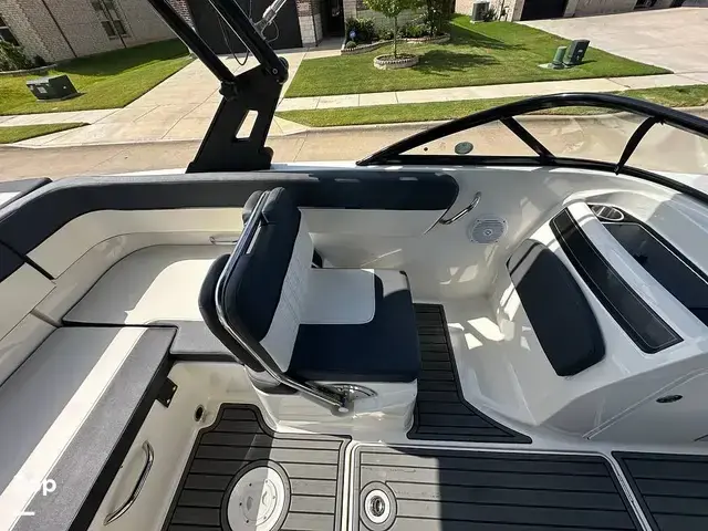 Bayliner VR5