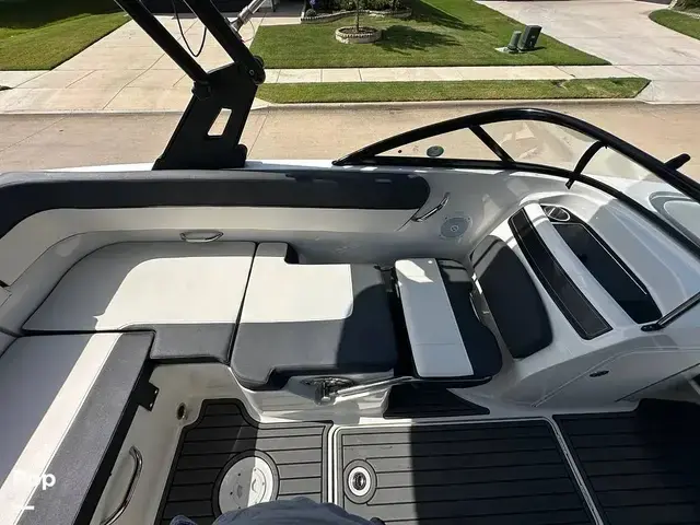 Bayliner VR5