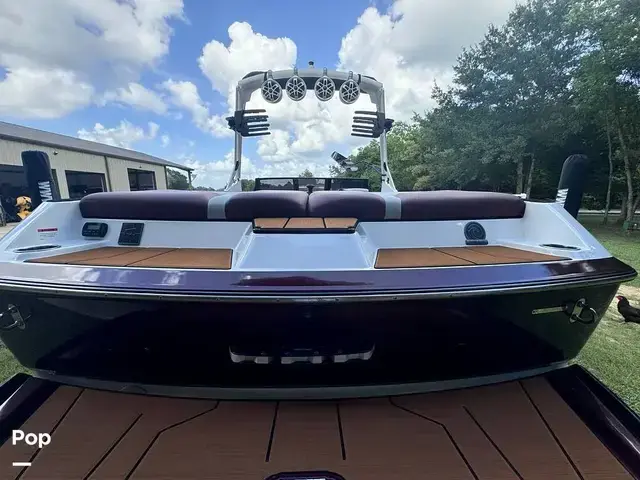 Axis Boats A22