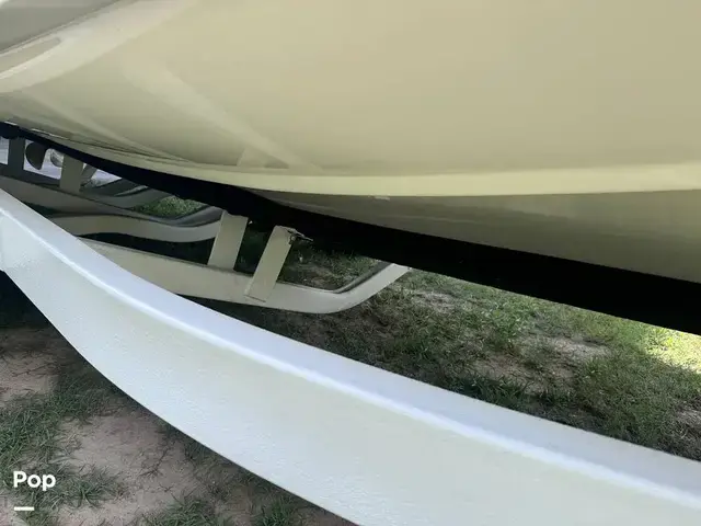 Axis Boats A22