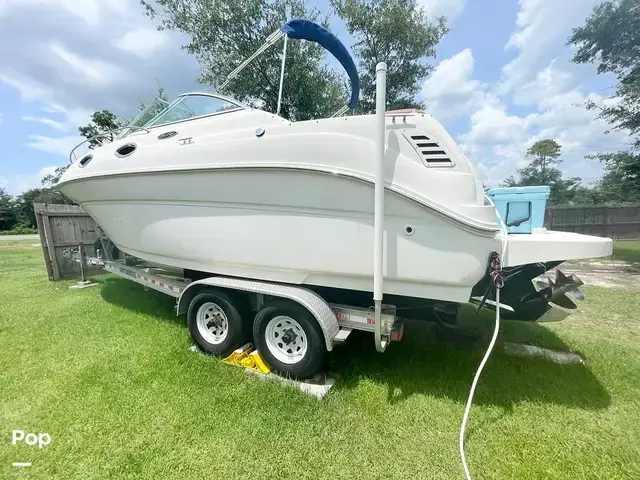 Sea Ray Sundancer 240