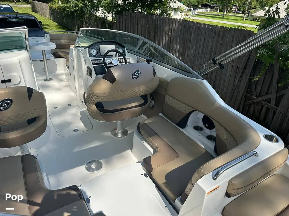 2020 Hurricane sundeck 2486ob