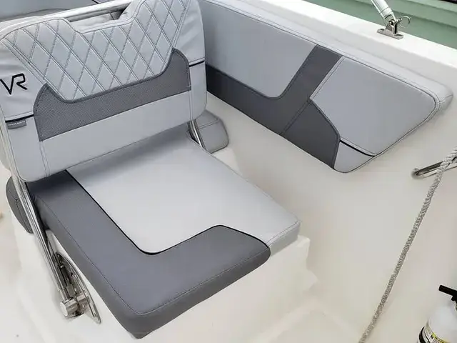 Bayliner Vr6