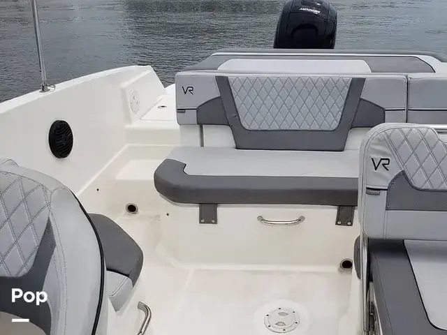 Bayliner Vr6