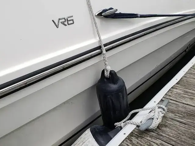 Bayliner Vr6