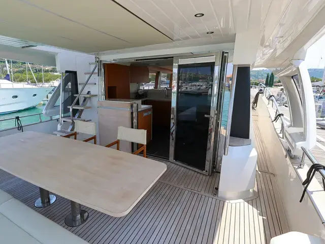 Greenline Oceanclass 68 Fly Hybrid