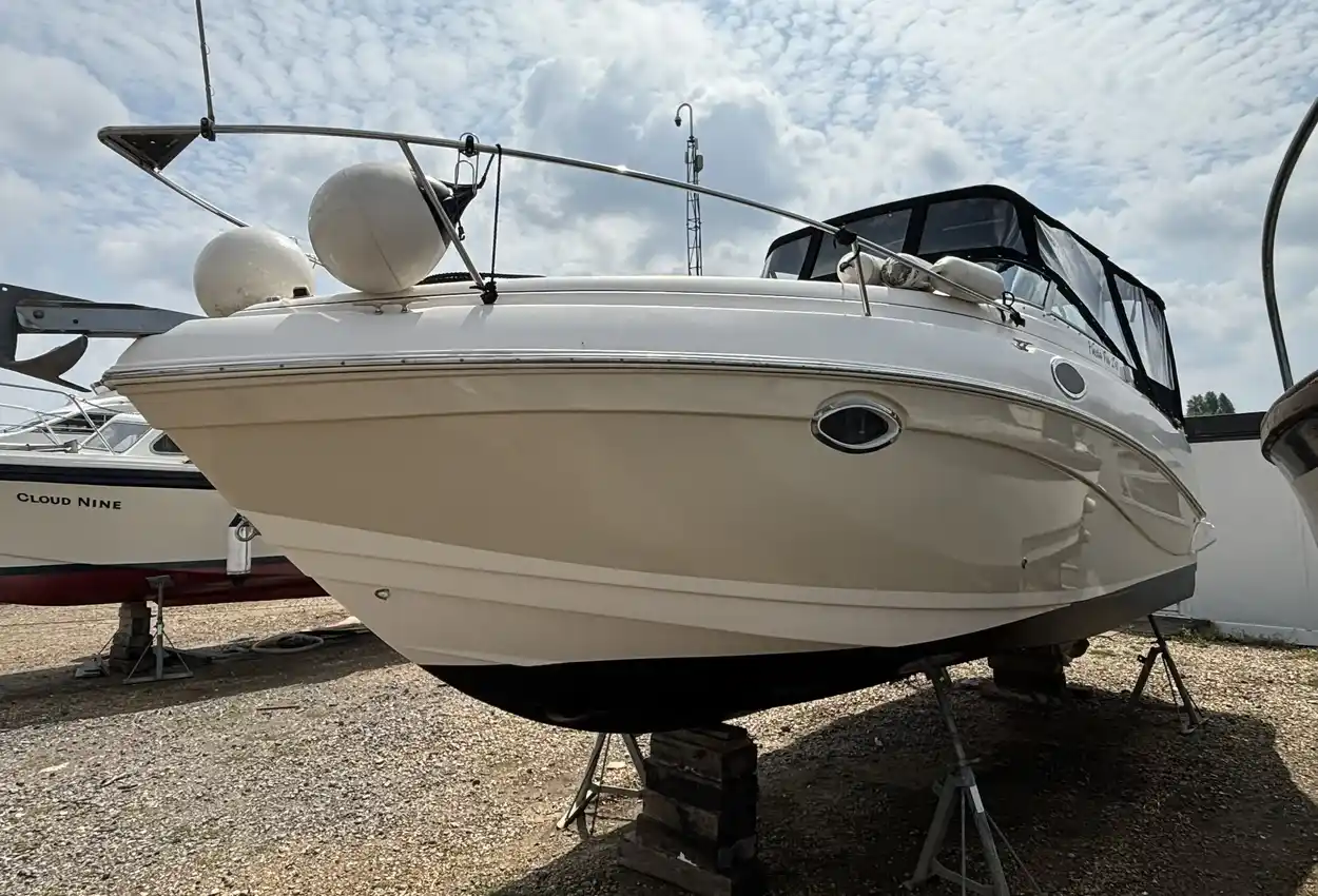 RINKER 250 FIESTA VEE 2007