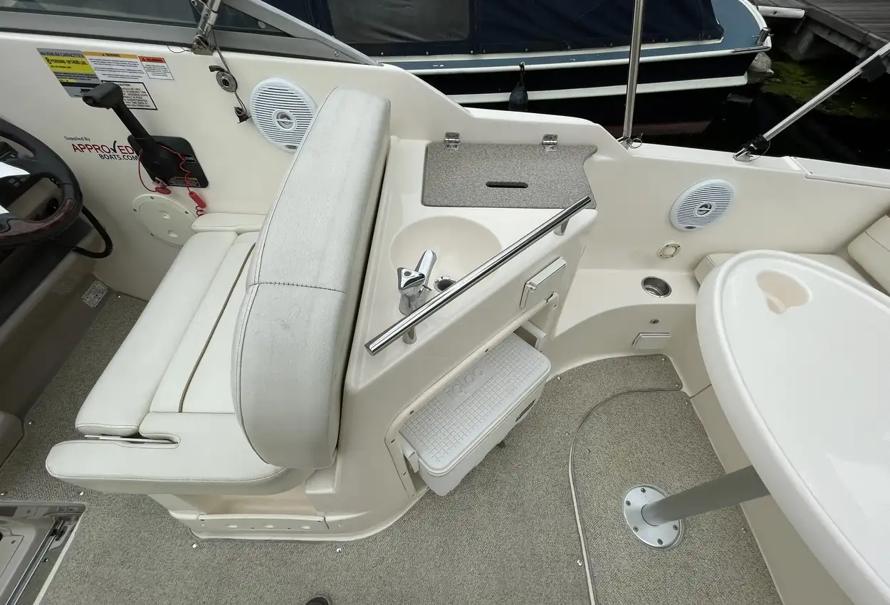 RINKER 250 FIESTA VEE 2007