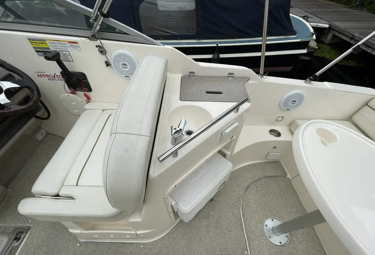 RINKER 250 FIESTA VEE 2007