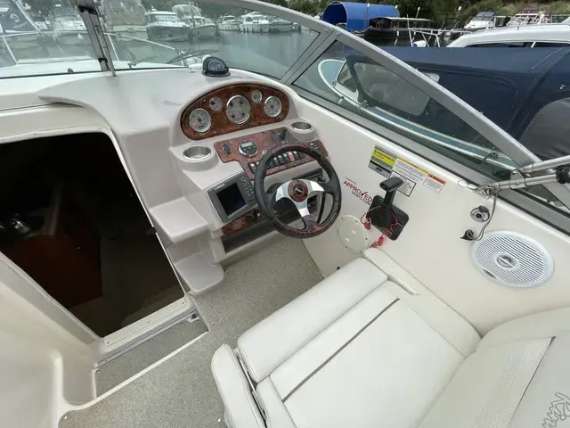 Rinker 250 Fiesta VEE