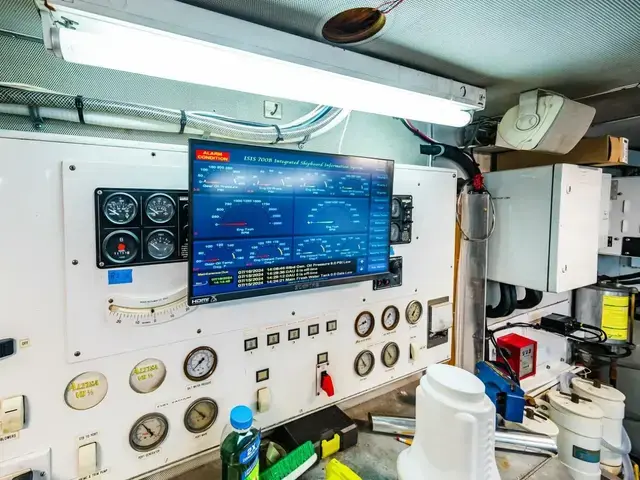 Nordlund Raised Pilothouse