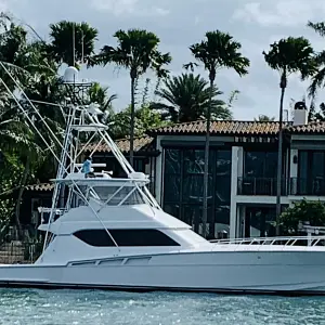 2005 Hatteras 60 Convertible