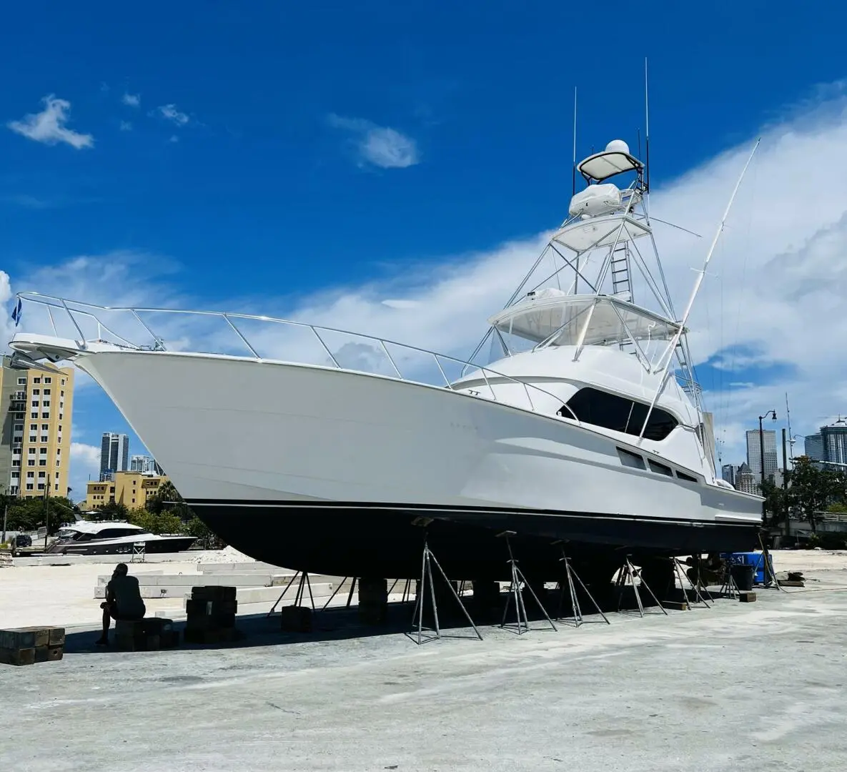 2005 Hatteras 60 convertible