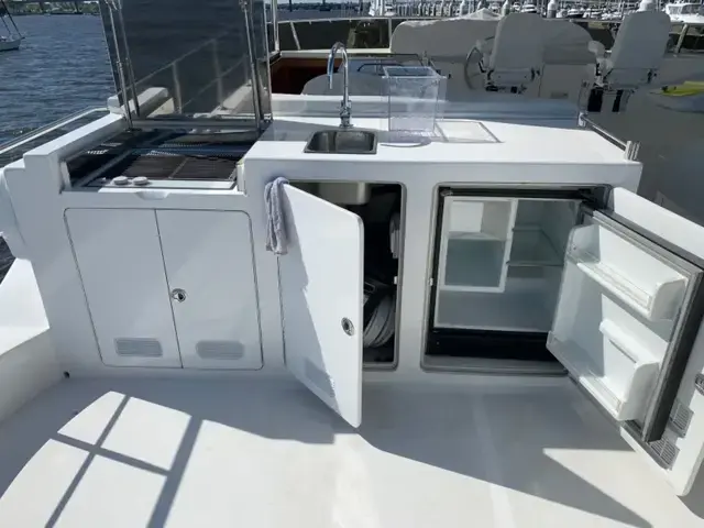 Ocean Alexander Open Flybridge