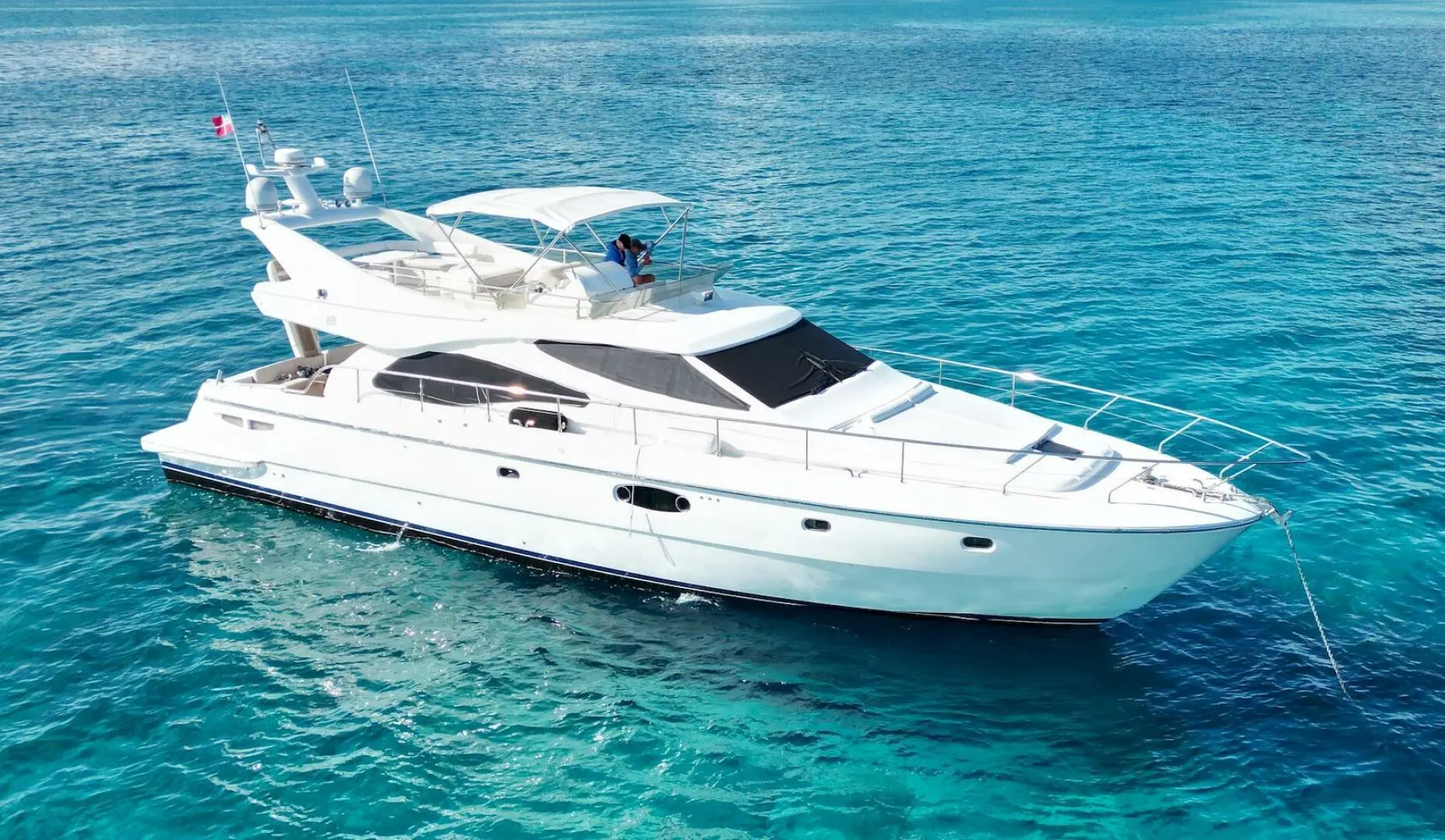 2003 Ferretti 590 motor yacht