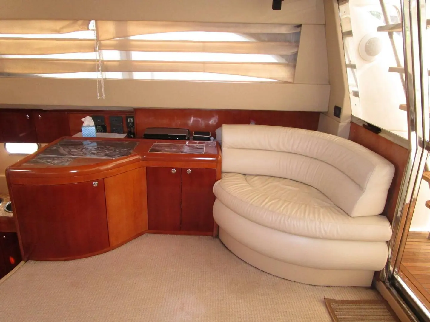 2003 Ferretti 590 motor yacht