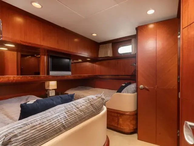 Ocean Alexander Open Flybridge