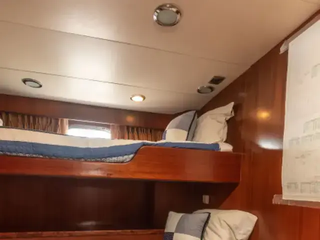 Ocean Alexander Open Flybridge