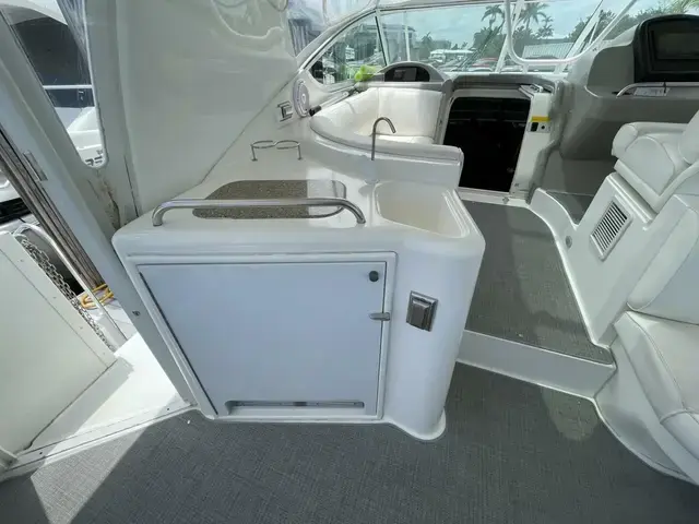 Cruisers Yachts 455 Express