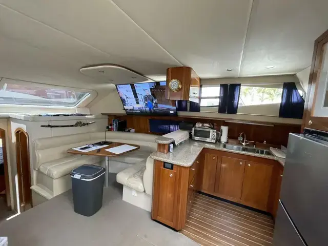 Cruisers Yachts 455 Express