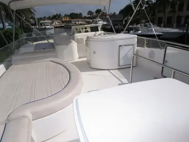 Ferretti Yachts 590