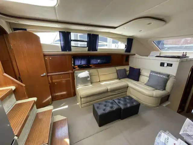 Cruisers Yachts 455 Express