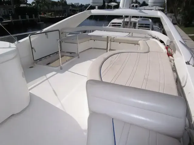 Ferretti Yachts 590