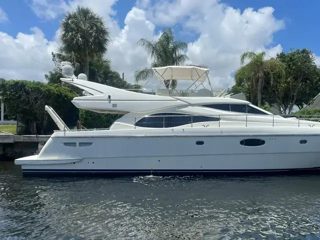 Ferretti Yachts 590