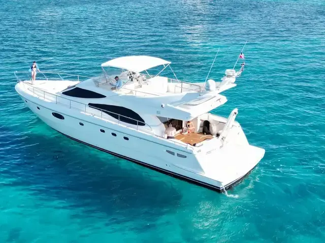 Ferretti Yachts 590