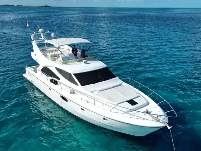 Ferretti Yachts 590