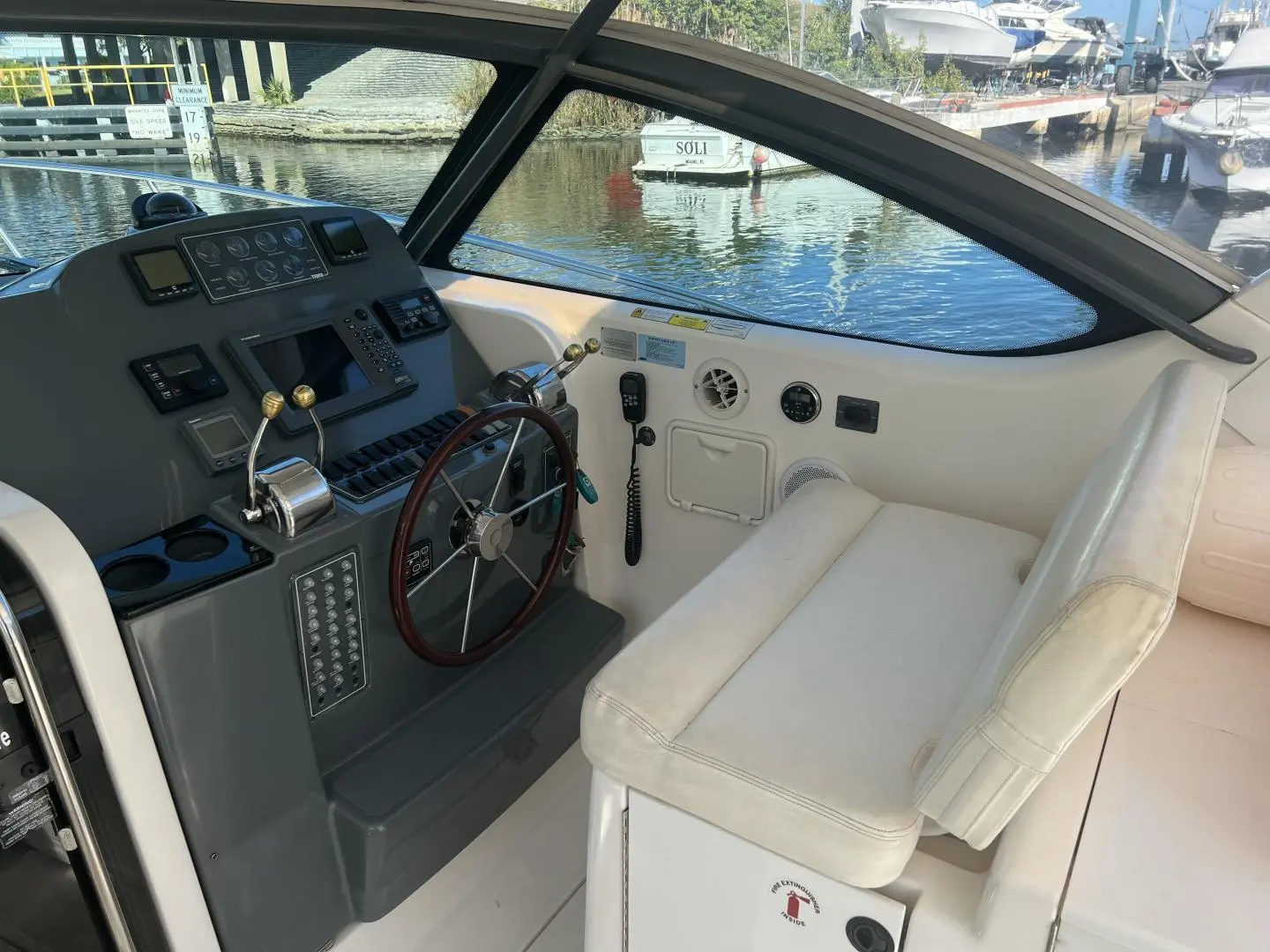 2004 Tiara 3800 open