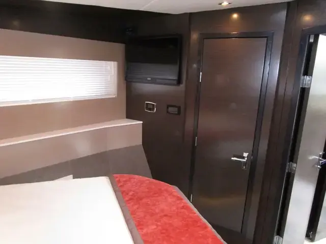 Cruisers Yachts 54 Cantius