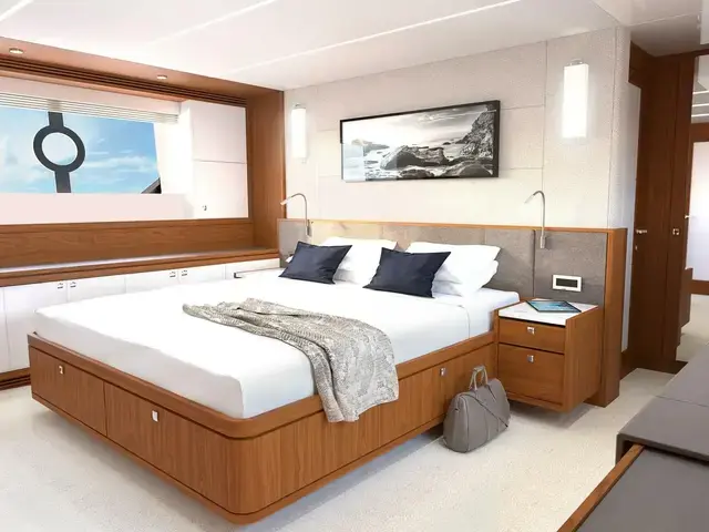 Johnson Skylounge Motor Yacht