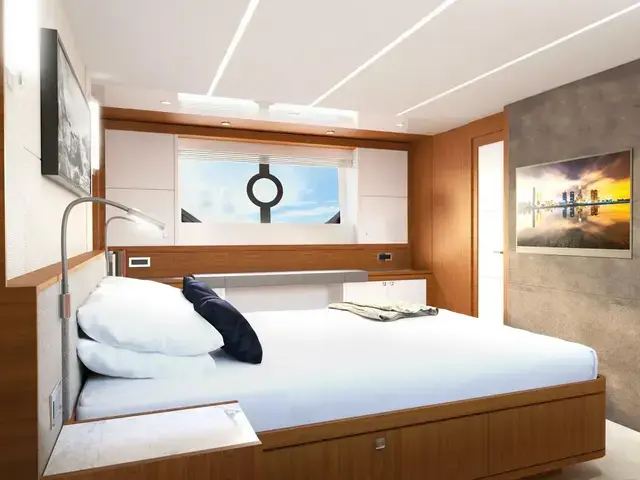 Johnson Skylounge Motor Yacht