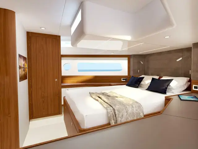 Johnson Skylounge Motor Yacht