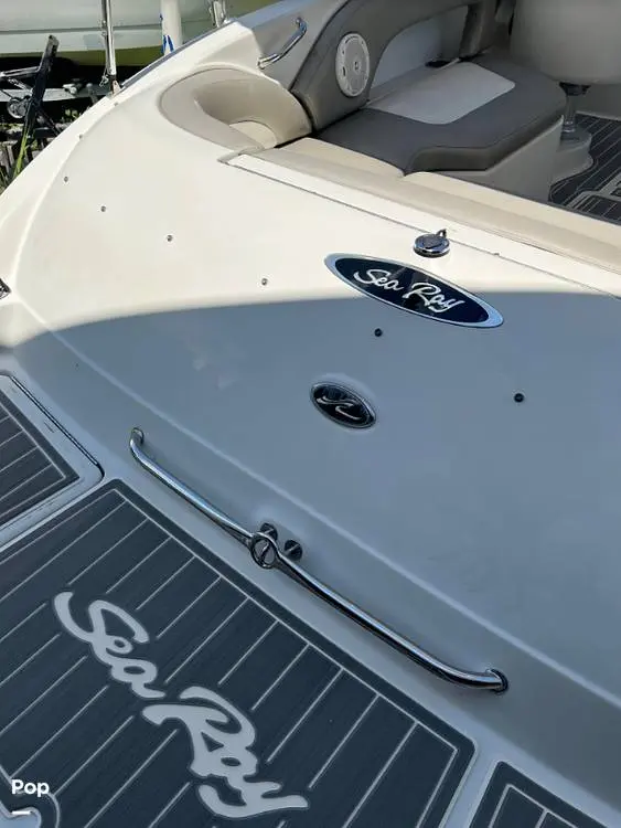 2005 Sea Ray 270 sundeck