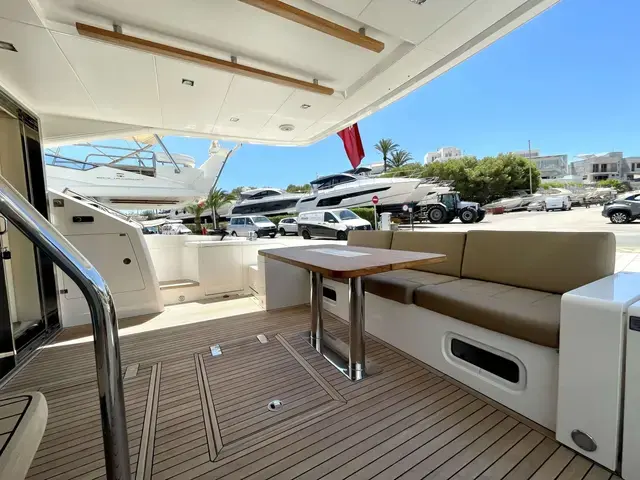 Fairline Squadron 65