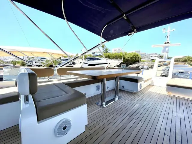 Fairline Squadron 65