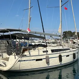 2018 Bavaria Cruiser 37