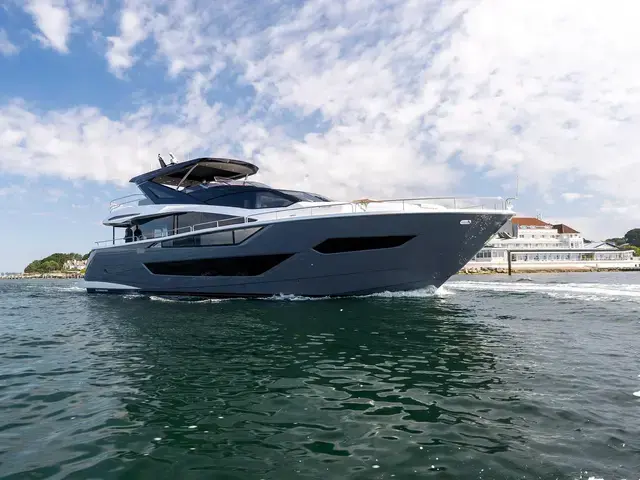 Sunseeker 88m Yacht