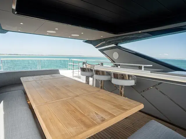 Sunseeker 88m Yacht