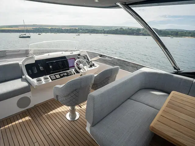 Sunseeker 88m Yacht