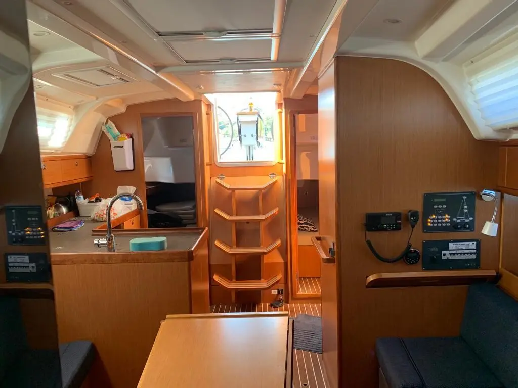 2018 Bavaria cruiser 37