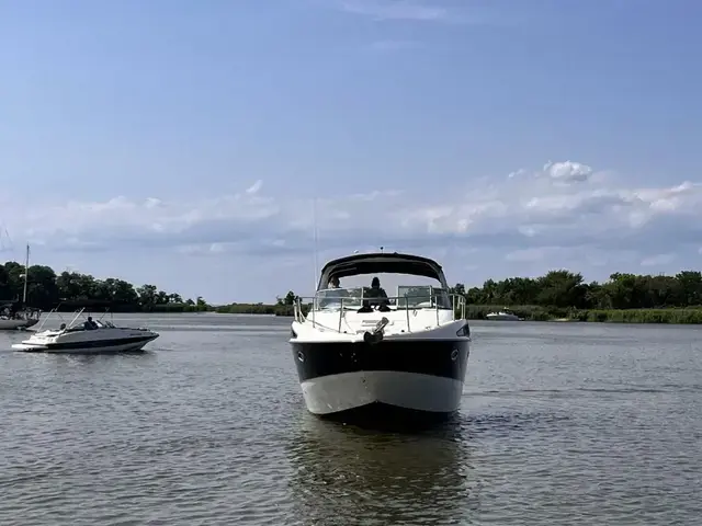 Bayliner 340 Cruiser