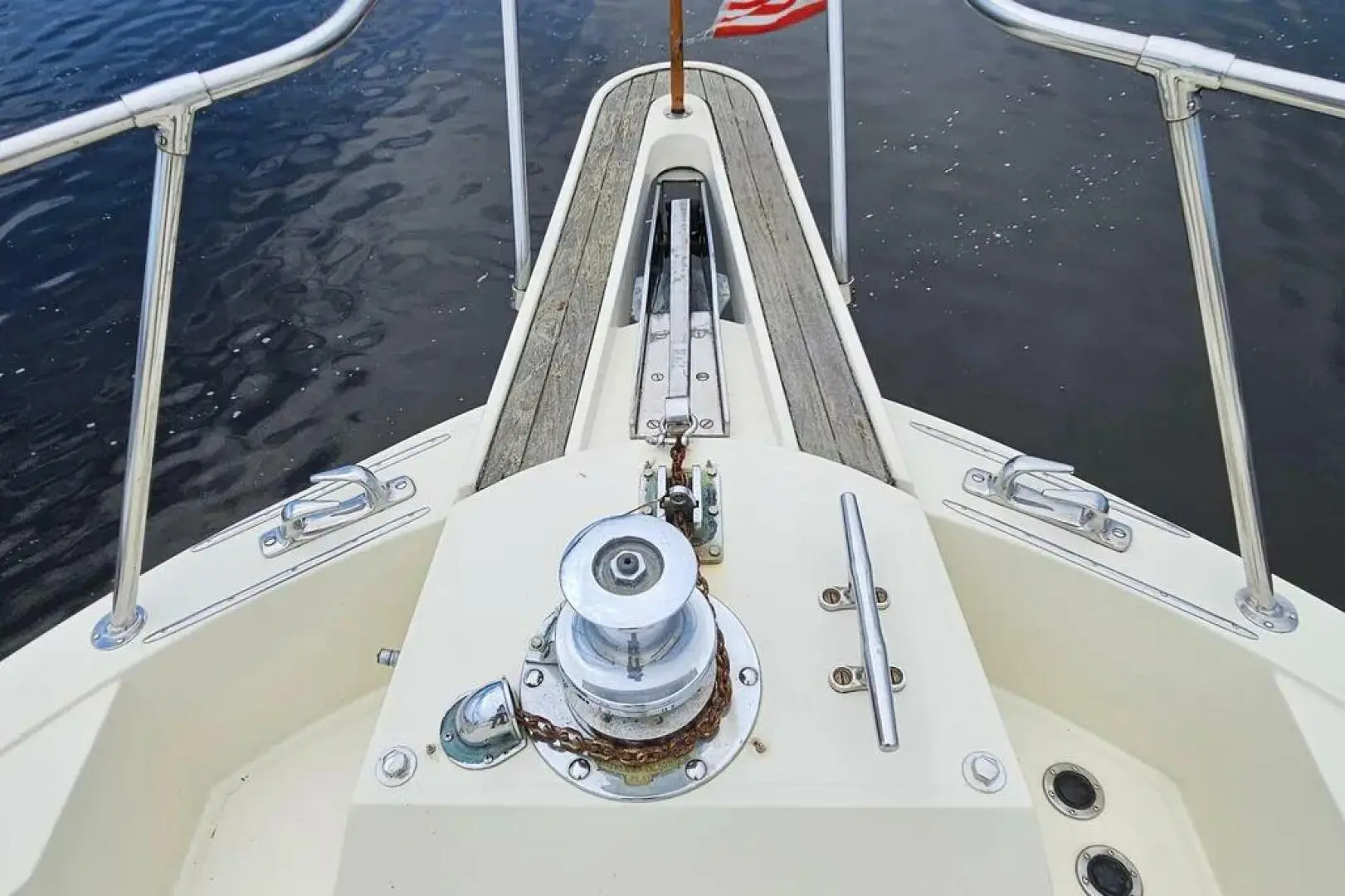 1987 Hatteras cockpit motor yacht