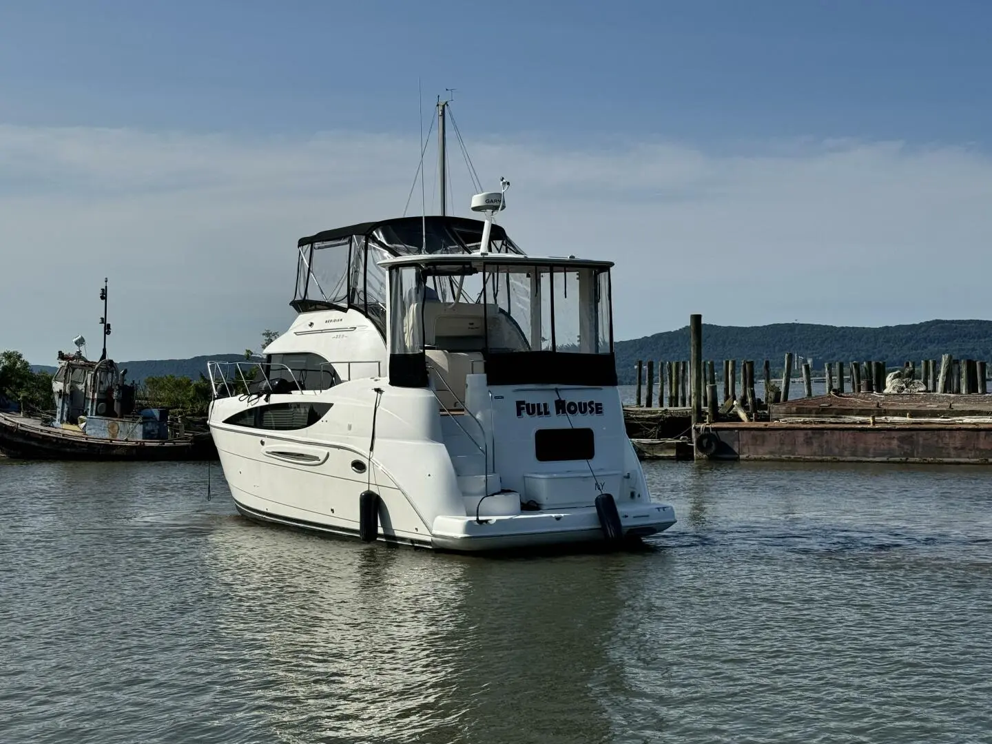 2006 Meridian 368 motor yacht